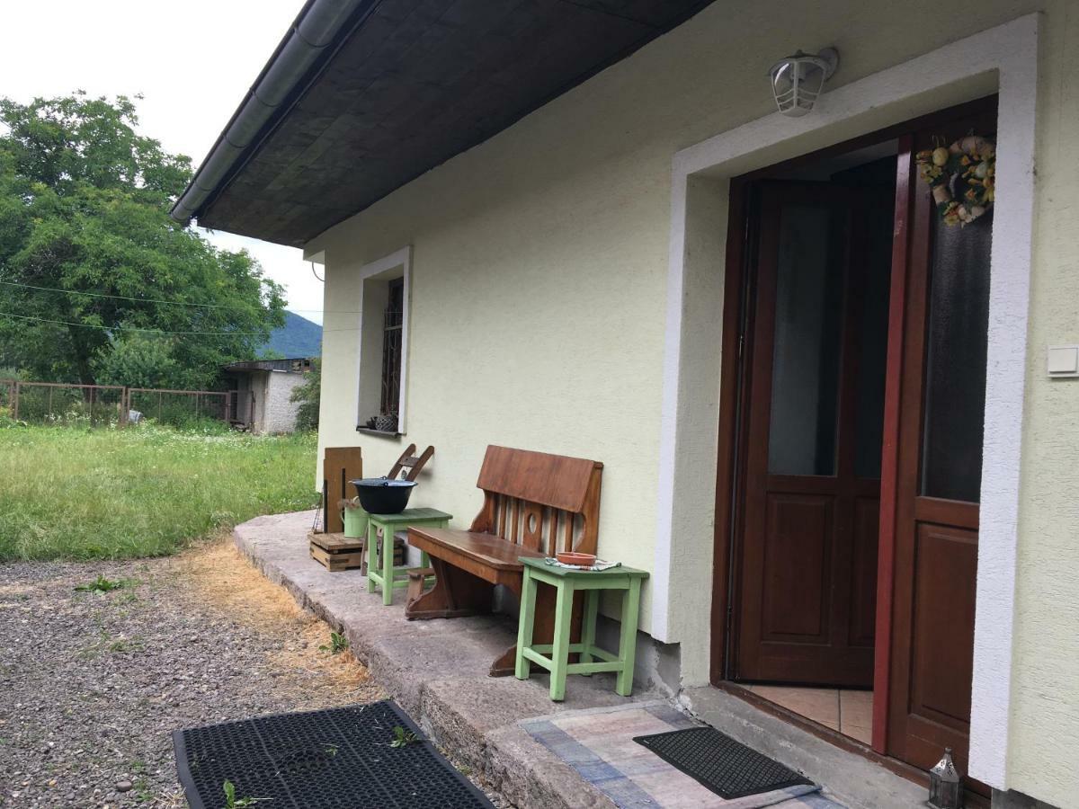 Chalupa V Hliniku Hlinik nad Hronom Esterno foto